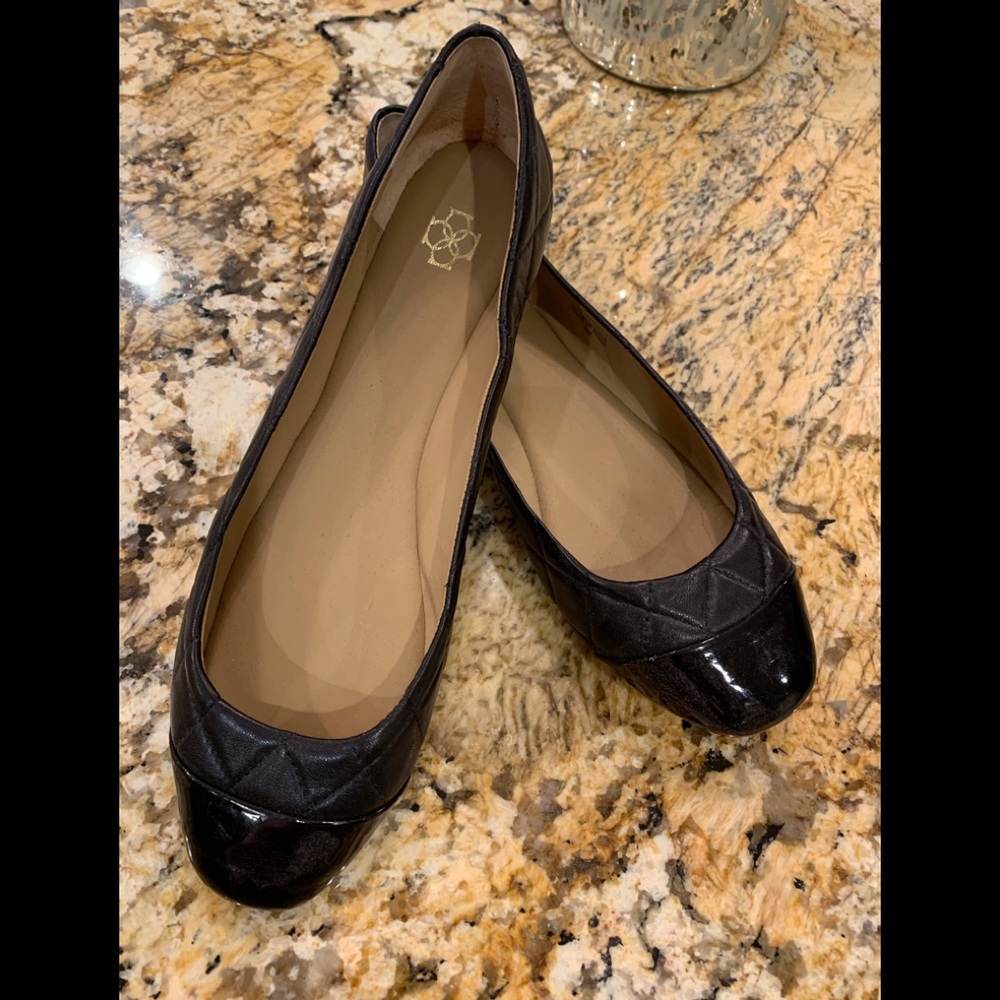 Ann Taylor Laddy Quilted Leather flat - 9M